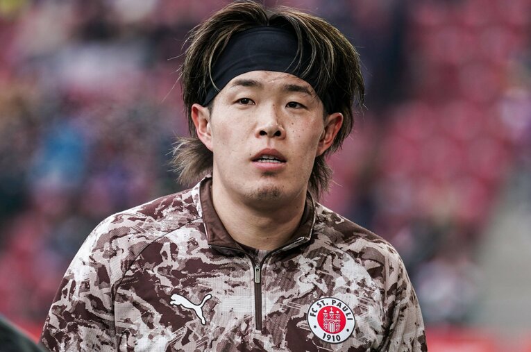 1月1日、ドイツ・ブンデスリーガのザンクトパウリに移籍したDF安藤智哉（27歳） ／ photograph by AFLO