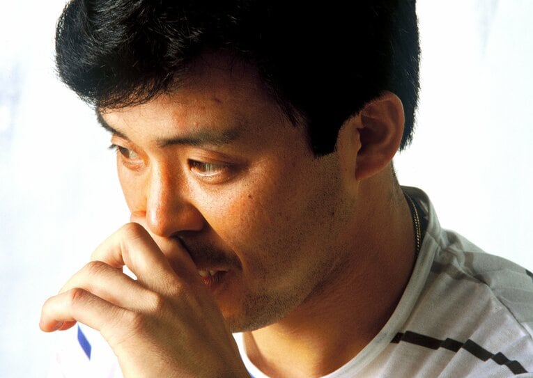 日本一の翌年、1986年撮影の岡田彰布　©Makoto Kenmizaki