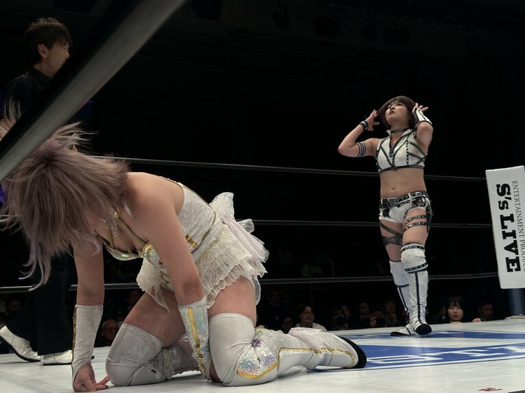 安納サオリvs中野たむ　©Norihiro Hashimoto