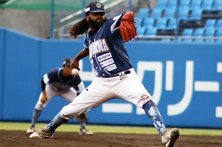 独立リーグ徳島で160キロオーバーのストレートを投げ込むマルティネス　©Kou Hiroo