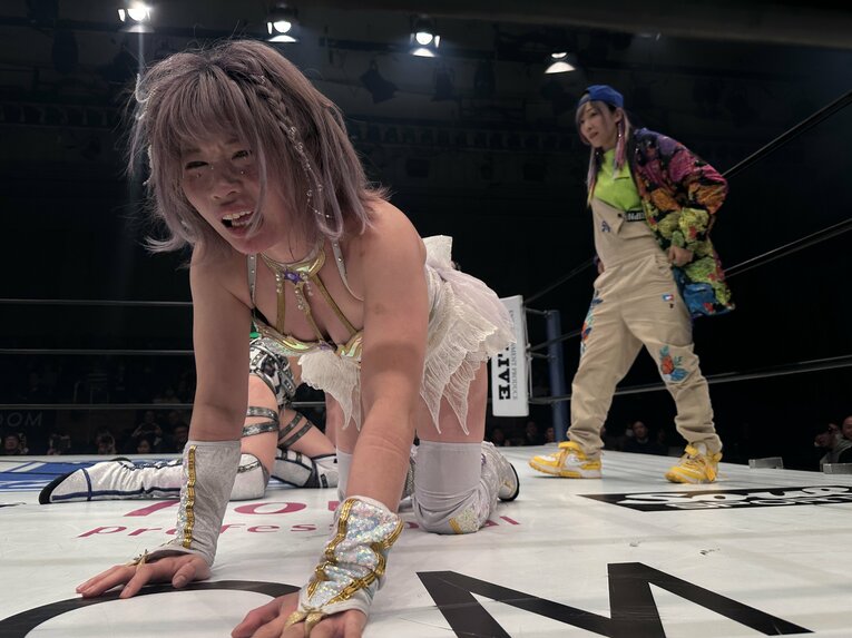 安納サオリvs中野たむ　©Norihiro Hashimoto