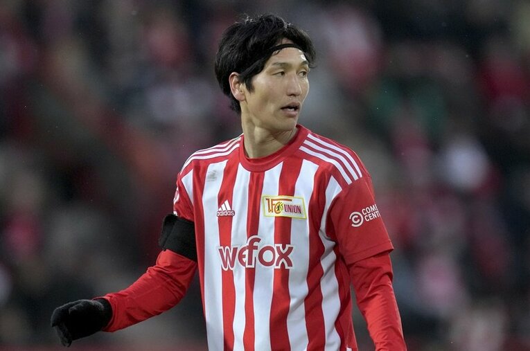 1月21日、再開したブンデスリーガの公式戦で久々の実戦復帰を果たしたウニオン・ベルリンの原口元気。本人に話を聞くと… ／ photograph by AP／AFLO