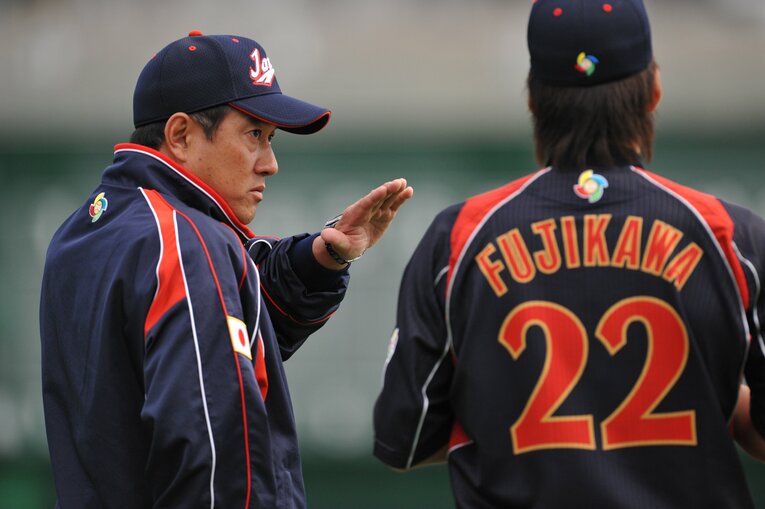 原辰徳監督と藤川球児　©︎Hideki Sugiyama