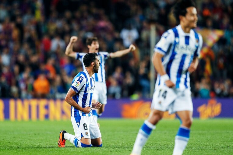 今季9点目！ 久保建英が凄まじい「バルサ撃破ドリブル、ブスケッツ退団・優勝セレモニーが同時に」カメラマンが見た“美しいカンプノウの夜”(44)