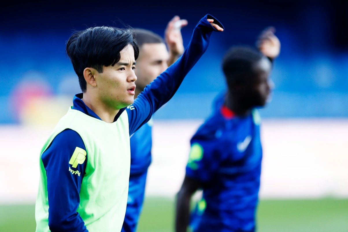 久保建英がエメリ戦術にハメられた 代表前の古巣ビジャレアル戦 撮影カメラマンが見た苦闘の要因 少年ファンはユニをおねだり Number Web Goo ニュース