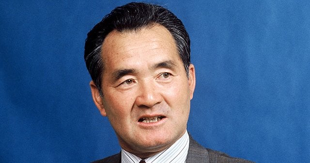 メ*3様 ⚾️ 長嶋茂雄氏　引退試合モノクロパネル 祝・文化勲章》長嶋茂雄の深い将棋愛 「飛車と角のツーウェイ