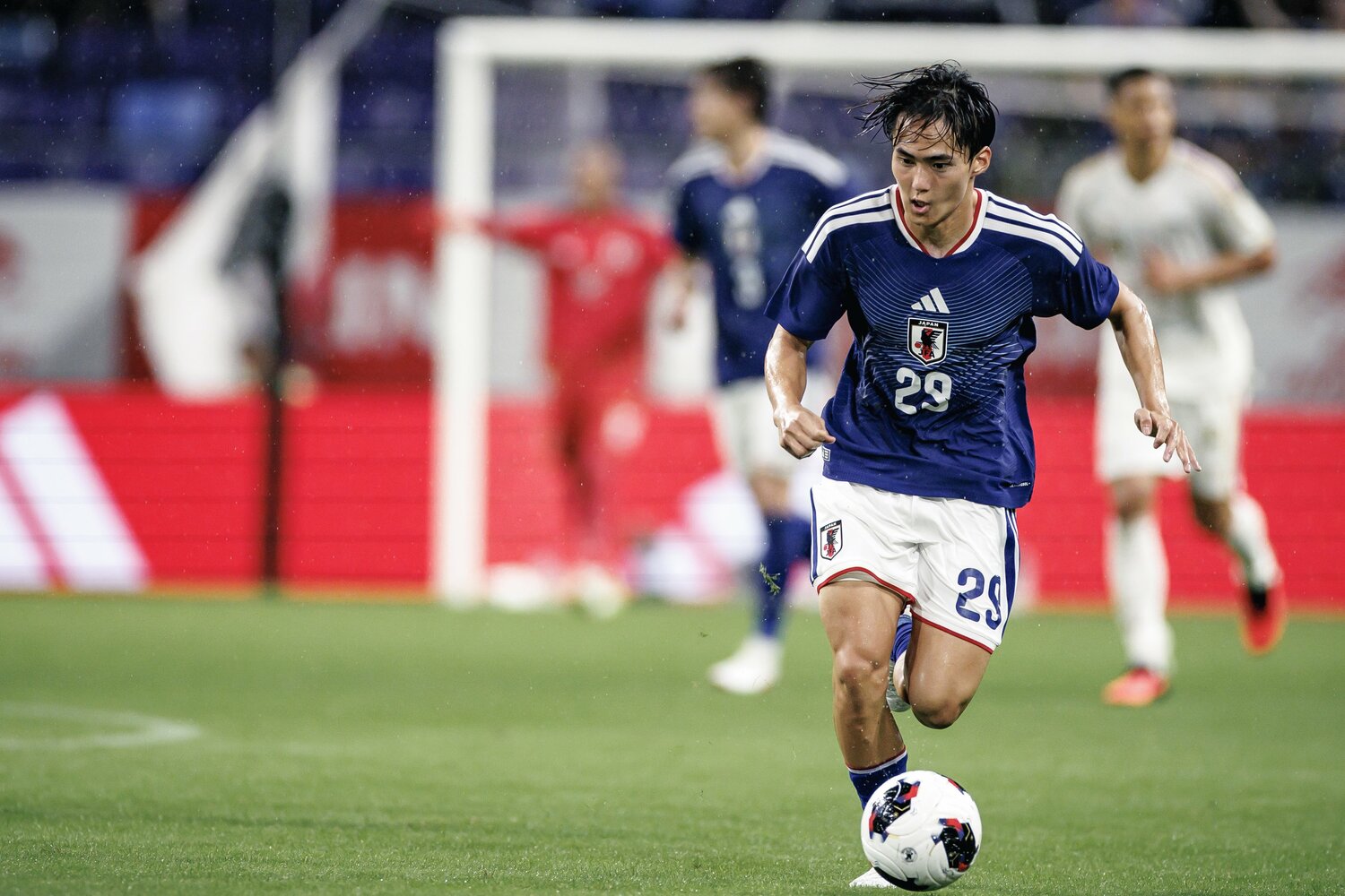ベルギーのKVCウェステルローでプレーする21歳。代表常連に残るには結果を出し続けるしかない　©Kiichi Matsumoto