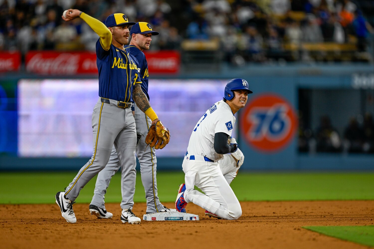 盗塁成功もイテテテテ　©Nanae Suzuki