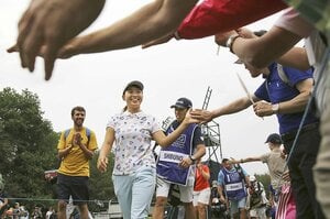 ◆全英制覇・20歳渋野日向子の“笑顔の力”…「見たことがない」米TVアナも驚愕した理由とは？