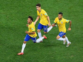 開幕戦で見えたブラジルの 死角 ネイマール オスカルのドリブル依存 海外サッカー Number Web ナンバー