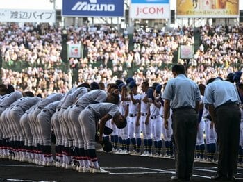 「私は丸刈りが好きだ」前時代的“だから”好きだった金足農、それでもナゾな髪の強制…なぜ高校野球の髪型論議はズレるのか？「経験者の告白」＜Number Web＞ photograph by Nanae Suzuki