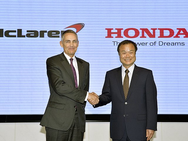 復帰を決断した勇気を讃えたい――。ホンダ、F1第四期への期待と不安。 ＜Number Web＞ photograph by Kyodo News