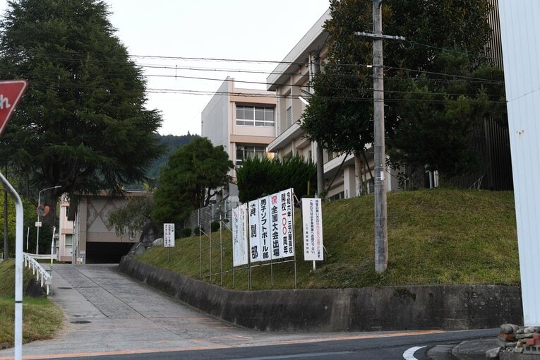 島根にある三刀屋高校。来年度に開校100周年を迎える ©Kota Inoue