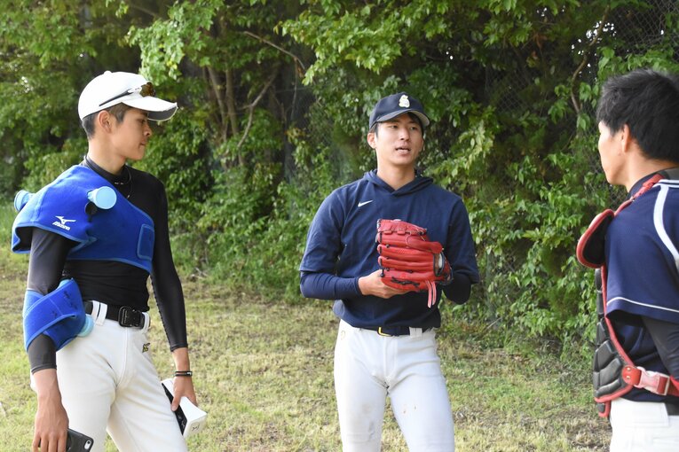 バッテリー間でコミュニケーションも取る©Takeshi Shimizu