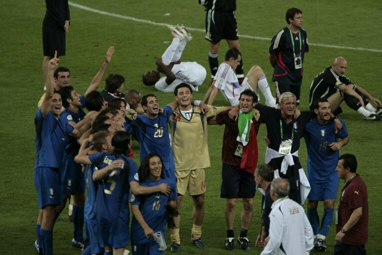 イタリア2大会連続W杯予選敗退の真相 「世界の破滅」と激怒ムードだった前回より、さらに深刻な問題は…〈欧州王者の急転落〉(15)