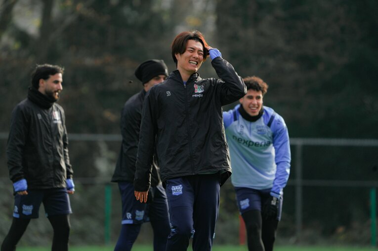 オランダでの小川の様子（全5枚中の2枚目）©N.E.C. Nijmegen