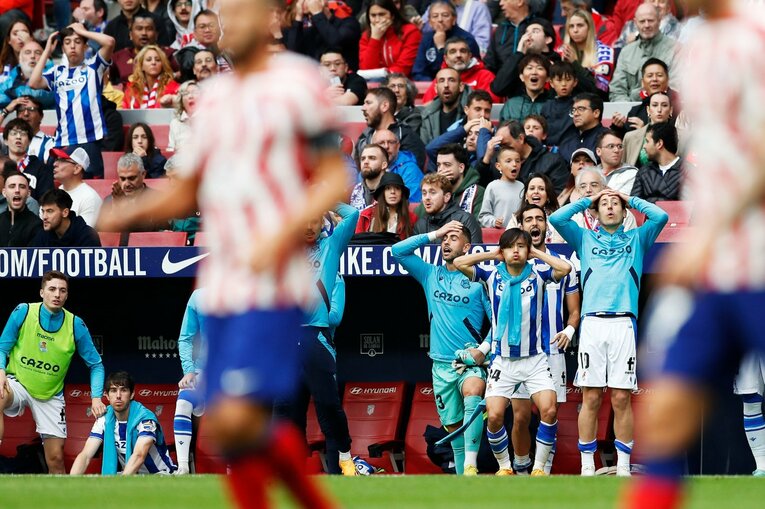 「クボを無効化する」要警戒した闘将シメオネが久保建英の技に呆然…ソシエダCL確定にカメラマンが思い出した「クボはフィットするよ」(28)