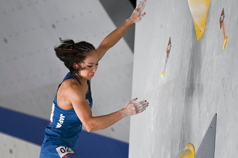 「戦友ですね」野中生萌（24）と野口啓代（32）を強くした“年の差でもリスペクト”のライバル関係《スポーツクライミング銀・銅メダル》(14)