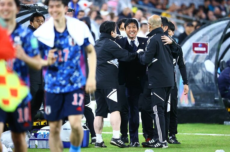 三笘薫、原口元気の投入には森保一監督の強気、そして日本代表の選手層の厚さがしっかりと見えた ／ photograph by JFA/AFLO