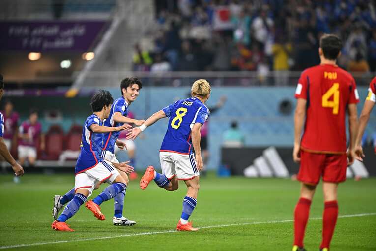 堂安のゴールシーン　©Takuya Kaneko/JMPA