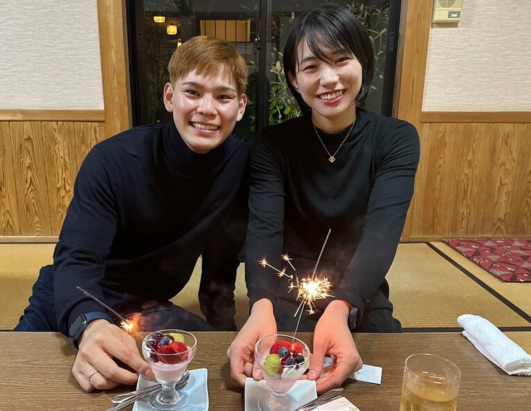 新婚ホヤホヤの西田夫妻。トップアスリート同士の結婚は世間を驚かせた（写真：古賀選手提供）