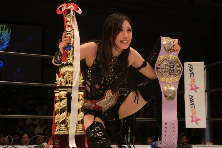 無料中継でも話題を集めた上谷沙弥vsAZM（9月27日）　©Norihiro Hashimoto