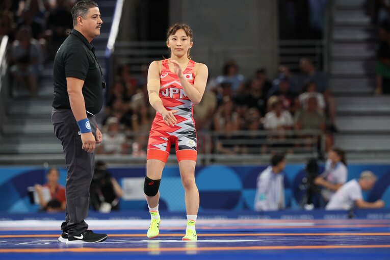 レスリング女子50kg級1回戦、須崎優衣vs.ビネシュ・フォガト　©Kaoru Watanabe/JMPA