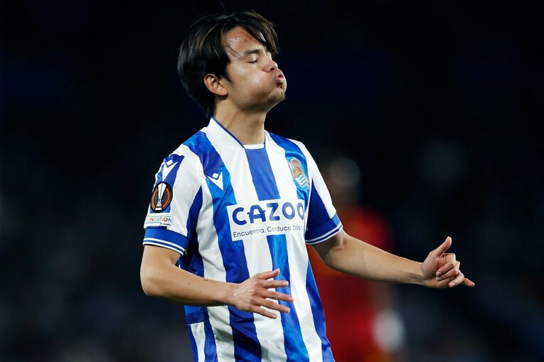 久保建英がELで味わった「先発落ち→敗退」での怒り・悲しみを撮った「タケ！と不調ソシエダサポが期待したが…」〈代表合流前にゴール〉(45)