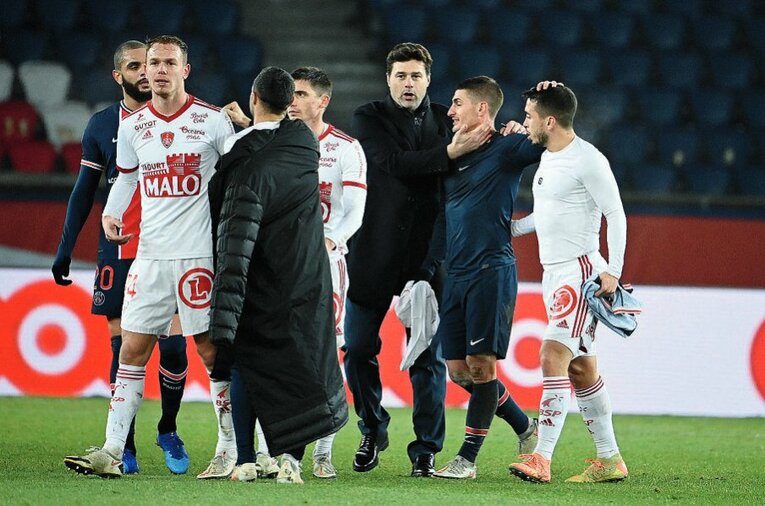 就任2戦目で初勝利を挙げたポチェッティーノ監督。PSGは現役時代3シーズンプレーした古巣にあたる ／ photograph by L’Équipe