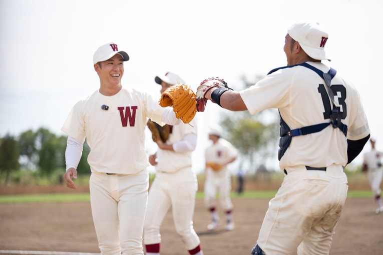 甲子園決勝を争った早稲田実業（西東京）と駒大苫小牧（南北海道）のメンバーが19年ぶりに再戦した様子 ©Masaki Fujioka