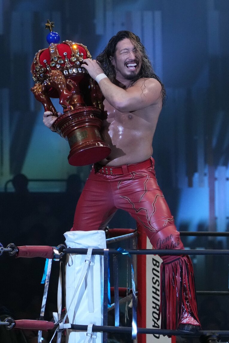 長岡の観客に笑顔でアピール　©Masashi Hara