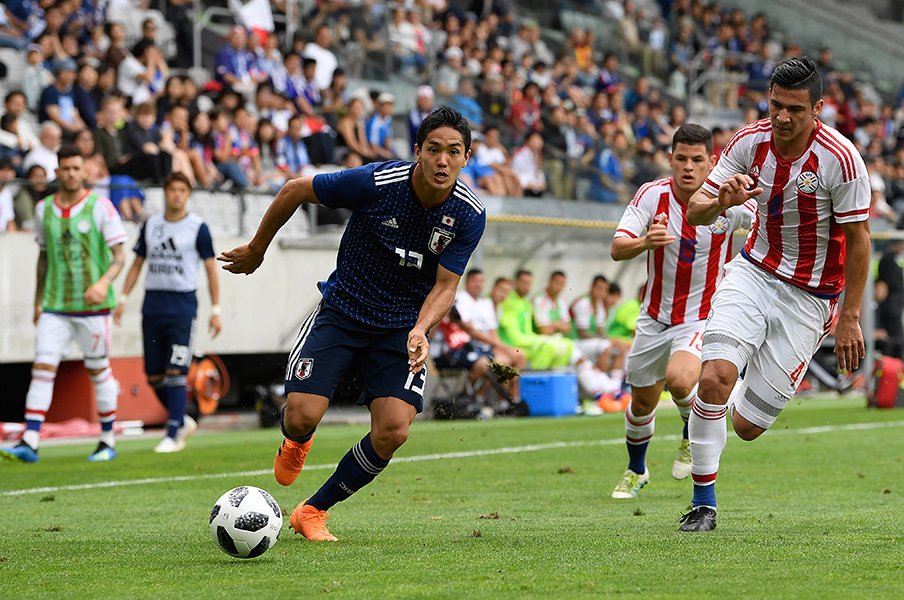 大舞台で決める力がある と自負 武藤嘉紀は最前線でこそ輝くのでは サッカー日本代表 Number Web ナンバー