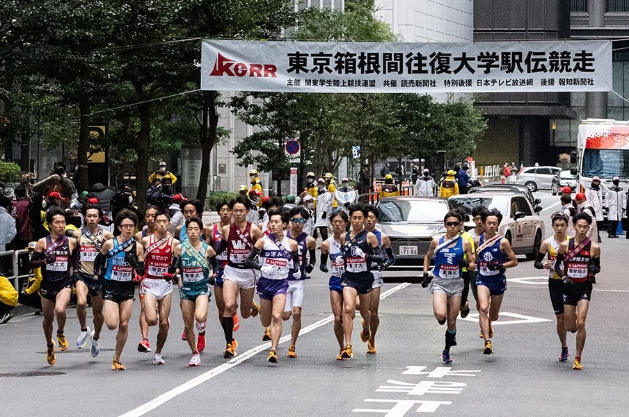 箱根駅伝4連覇を目指す 先輩だろうと 負けるのは嫌 区間新 ごぼう抜きの新星や大エースは何を考え 大舞台を駆けたのか 駅伝 Number Web ナンバー