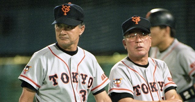 10 8 決戦で落合博満を救った 須藤豊 ヘッドコーチの 陰の責務 プロ野球 Number Web ナンバー