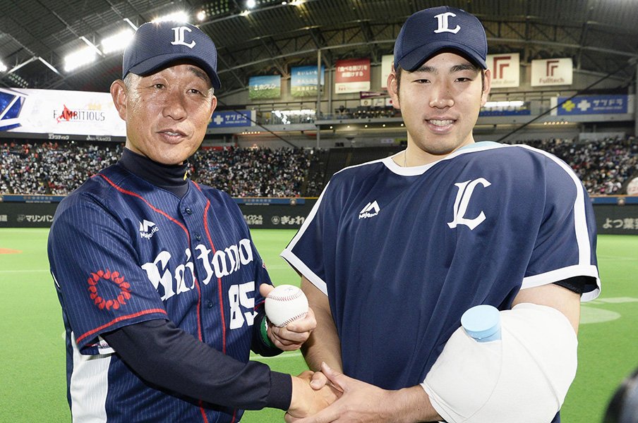 開幕投手はエースでなくてもいい 菊池雄星 則本昂大の 内定 に思う プロ野球 Number Web ナンバー