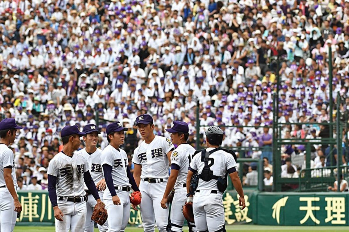 高卒メジャーへの逆風は消えたか 天理の1年生投手 達孝太が語る夢 高校野球 Number Web ナンバー