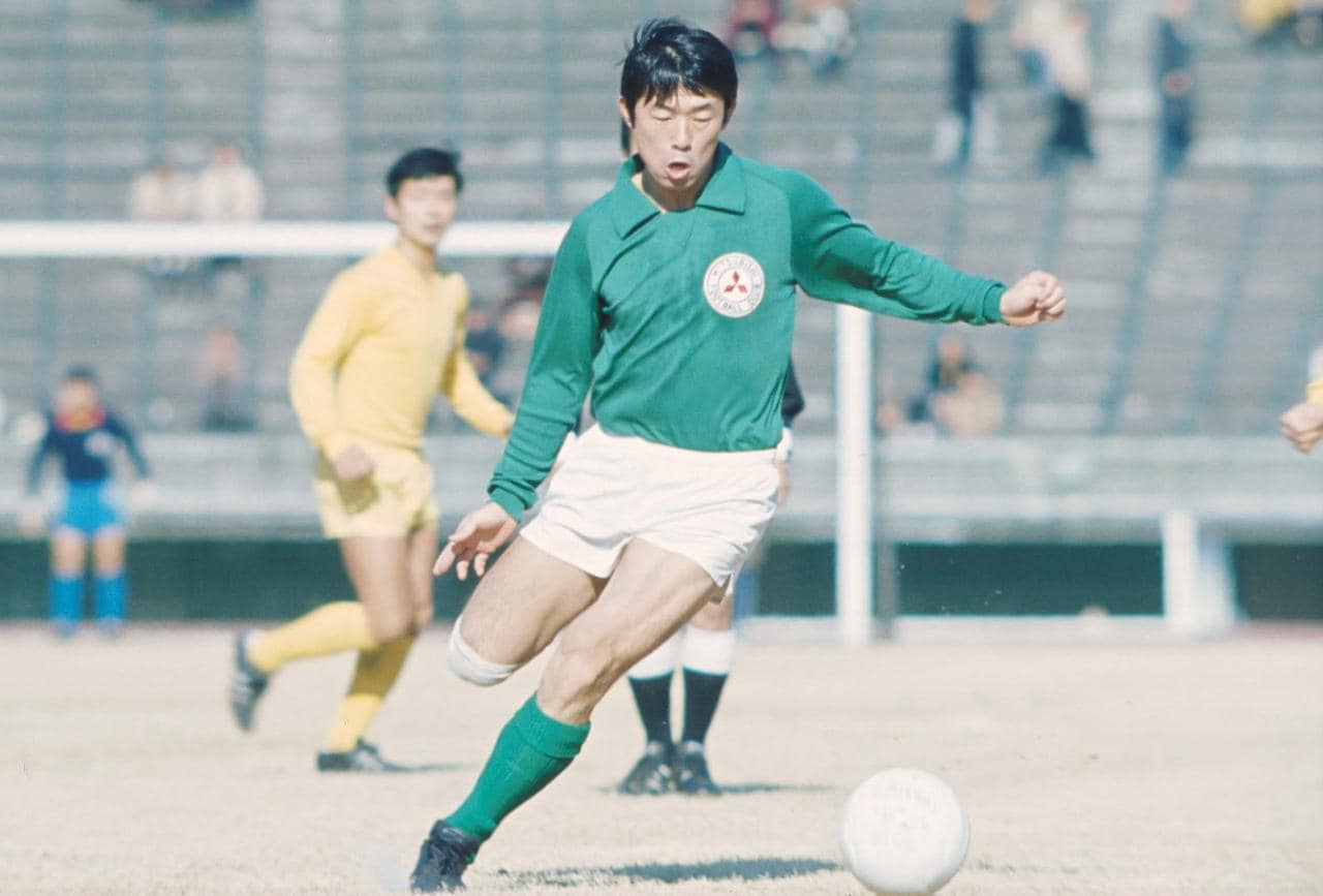 三菱重工時代の杉山隆一は日本屈指のスター選手だった（本人提供）