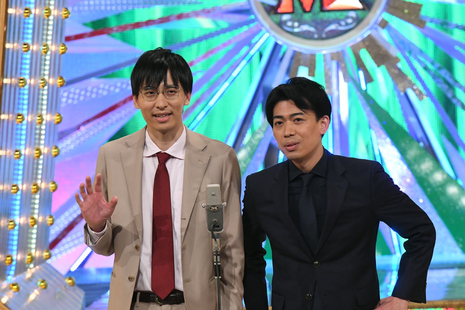 決勝1組目で「大声大会」のネタをかけたカベポスター。山田邦子はこの日一番低い「84点」をつけた　©M-1グランプリ事務局