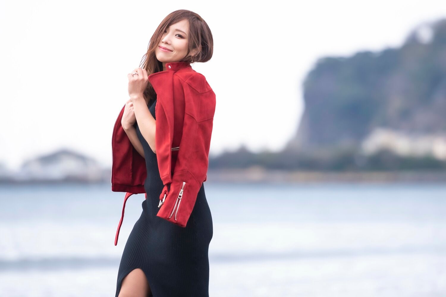 （写真をクリックすると、そのほかの「撮りおろしフォト」もご覧になれます）