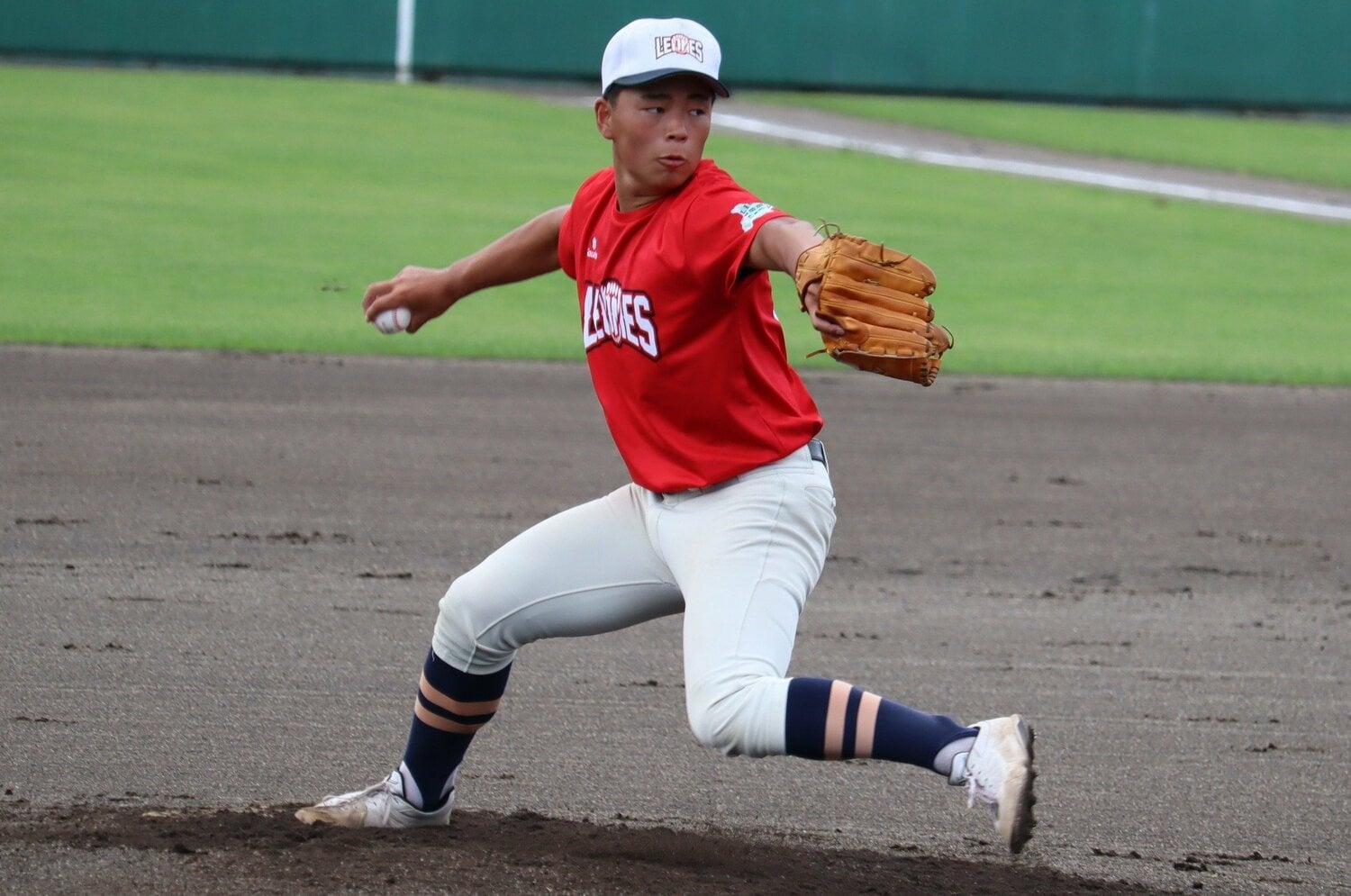 函館大学付属有斗・長谷川の投球フォーム　©Kou Hiroo