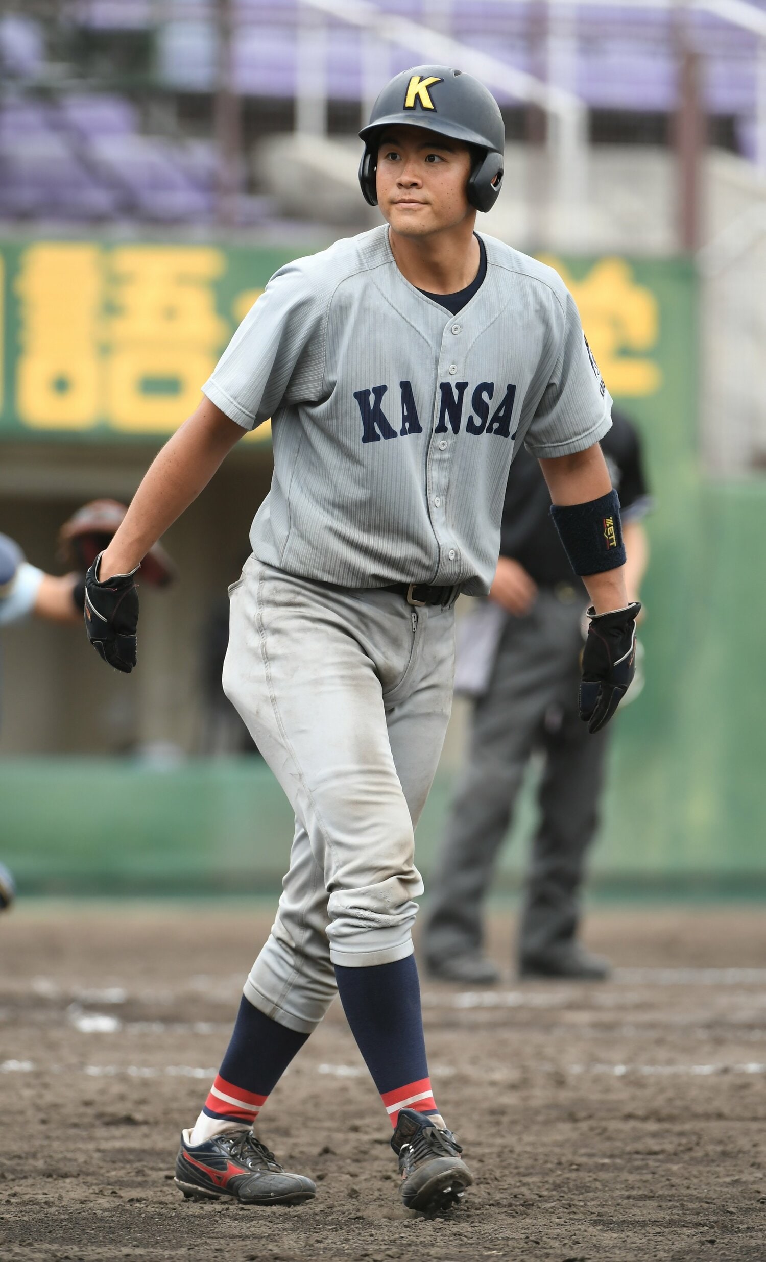 関大時代も司令塔として投打に活躍した有馬 ©SANKEI SHIMBUN