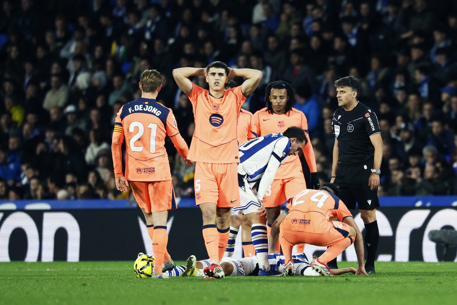 久保がケガをしたバルサ戦　©Daisuke Nakashima