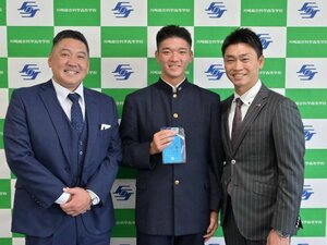 「青木宣親さんがやってきた！」普通の工業系高校“初のドラフト指名”はなぜ起きた？ ヤクルト育成1位左腕は「右利き用グローブで野球始めました」