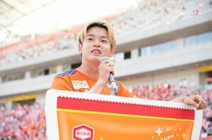 【動画】本間のドリブルにマーカー2人が全くボールを触れずファインゴール…衝撃ステップを見る！