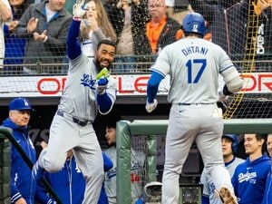 ドジャース打線の“キーマン”大谷翔平とテオスカー・ヘルナンデスに「ある共通点」…敵地ロッカーも隣同士「僕たちが好きな野球を」