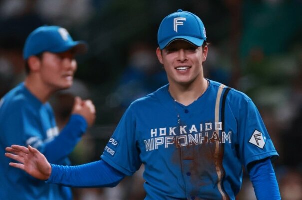 “吉田輝星の現在”を予見? 恩師・荒木大輔が語る“先発かリリーフか問題”…「今褒めたらダメでしょ(笑)」「やんちゃっぽさも消してほしくない」