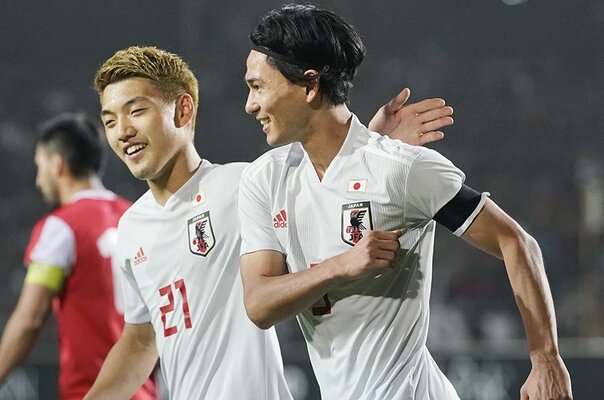 福西崇史が称賛。タジキスタンから 戦意を奪った「南野と鎌田の関係性」。
