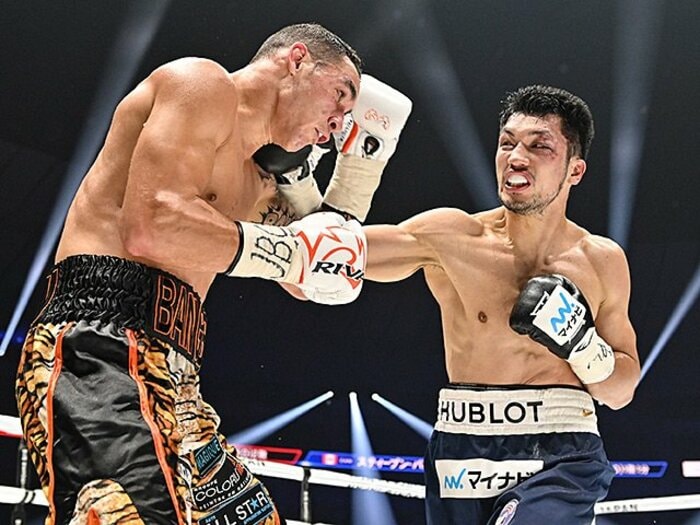 村田諒太のボクシングが完成した。5RKOで初防衛、視線は本当の頂点へ。<Number Web> photograph by Hiroaki Yamaguchi