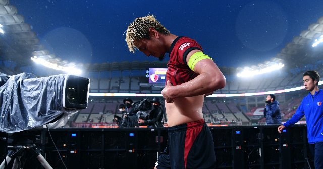 40小笠原満男 × 鈴木優磨40 鹿島・鈴木優磨「40」継承 “小笠原2世”へ「責任と覚悟を持って