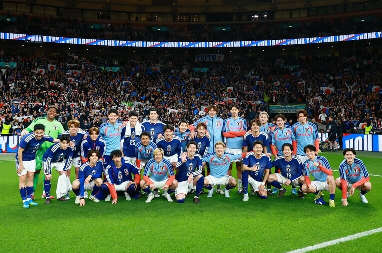 トルシエは日本代表がイングランド相手に知性で勝利をものにしたと称えるとともに、他のW杯優勝候補国との差についても本音を明かした（写真は右に続きます）　©JFA/AFLO